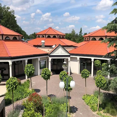 Wellness With Private Indoor Pool, On A In The Maasduinen * Arcen