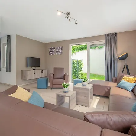 Wellness With Private Indoor Pool, On A In The Maasduinen *